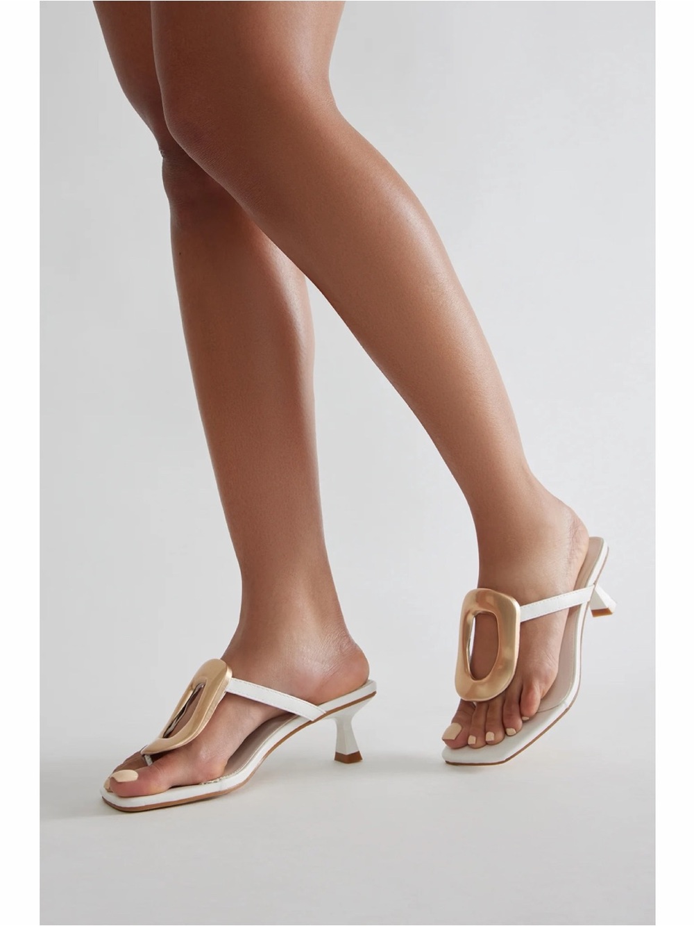New Jeffrey Campbell White Heeled Sandals size 9